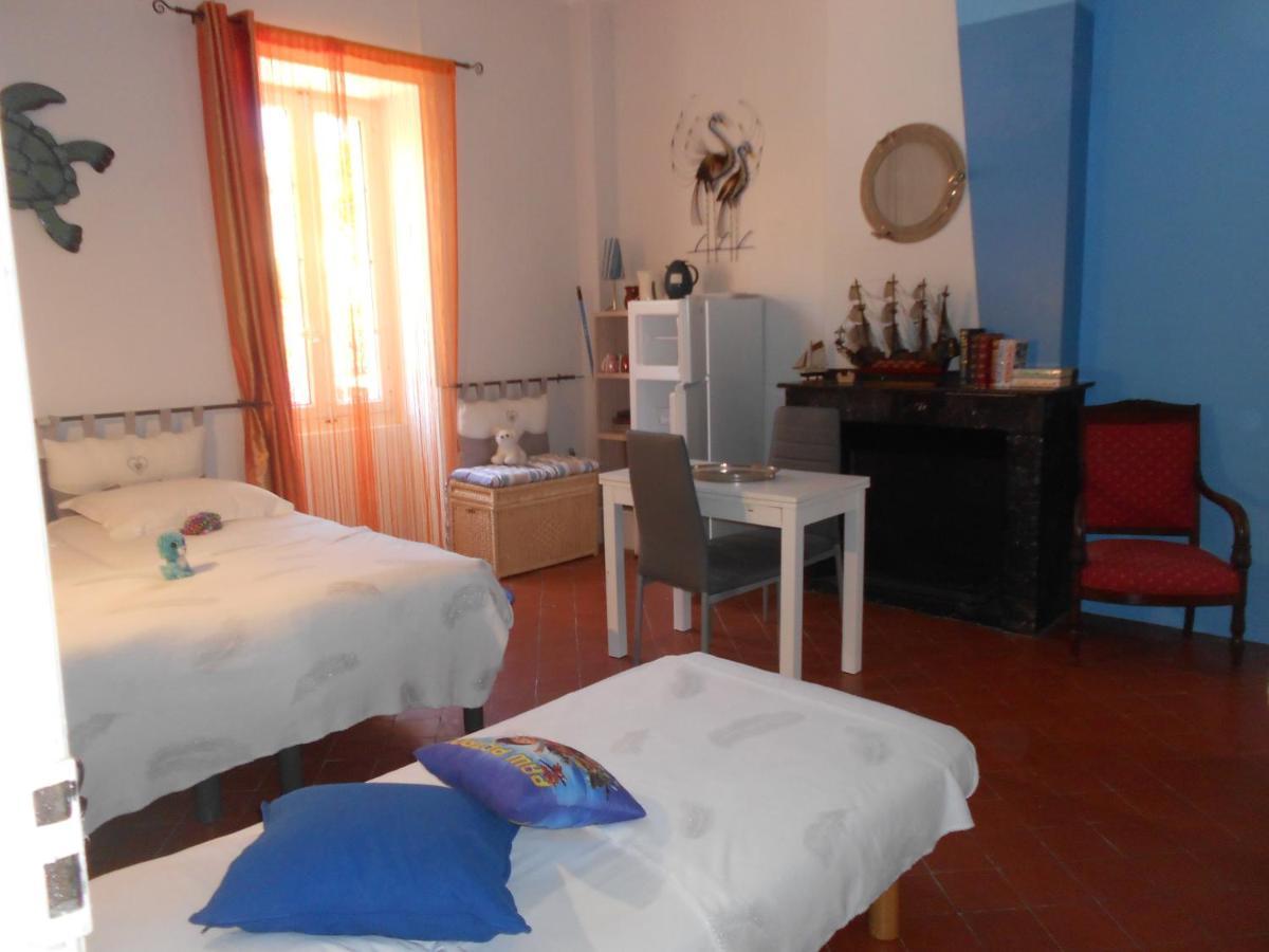 L'Abri Du Vent Bed & Breakfast Fitou Exterior photo